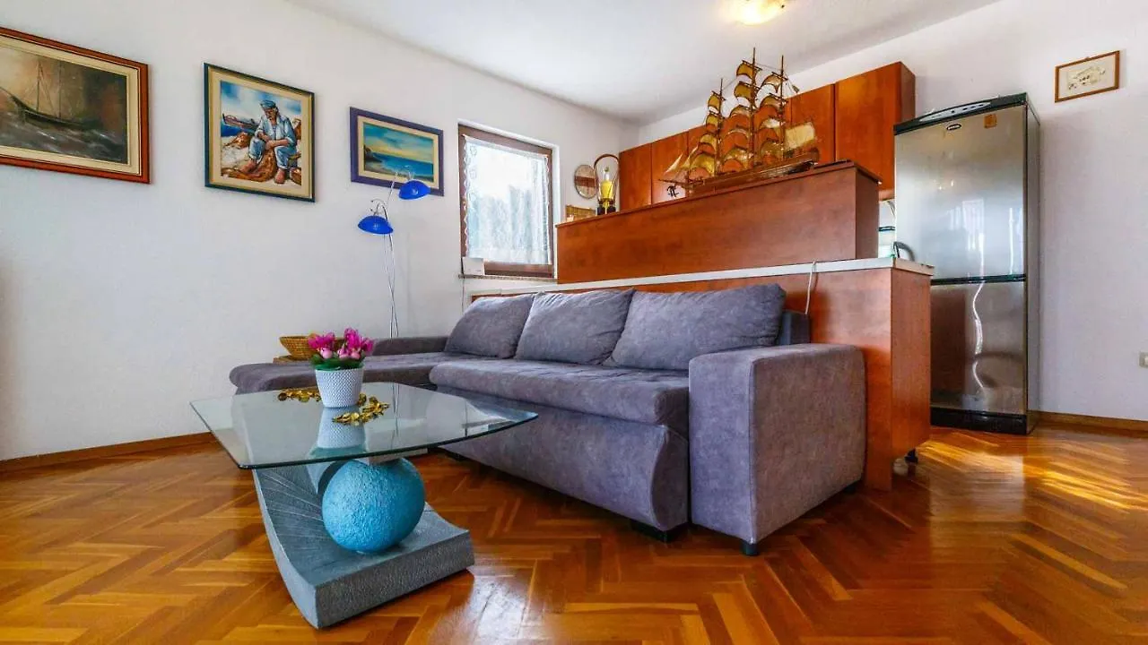 Apartment Diracca Malinska