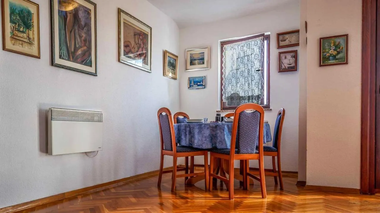 Apartment Diracca Malinska